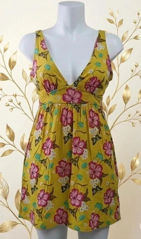 👗Vestido Floral Xs con Espalda Nido de Abeja